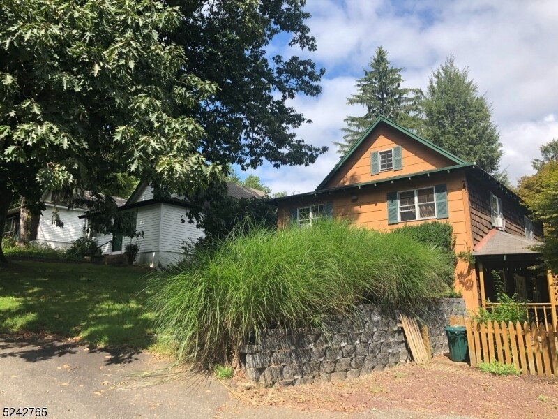 Primary Photo - 75 Brookside Rd