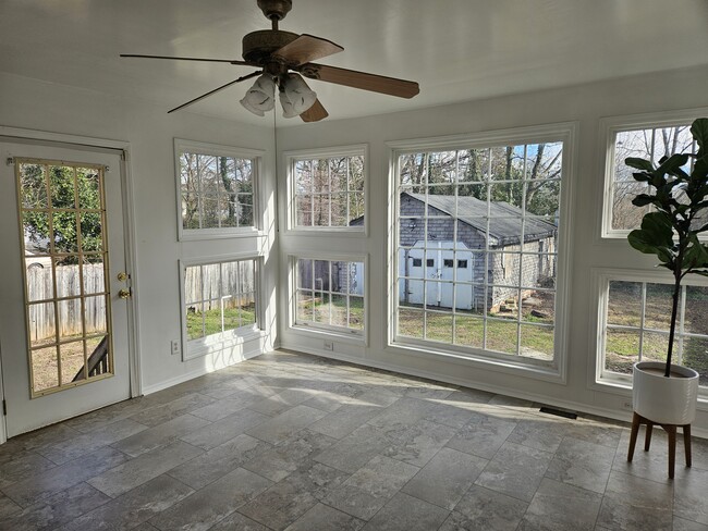 Building Photo - 1307 Lake Wheeler Rd