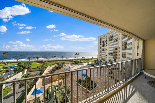 Foto del edificio - 100 Ocean Trail Way