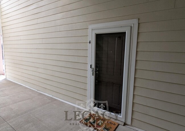 Foto del edificio - 8045 Bienville Dr