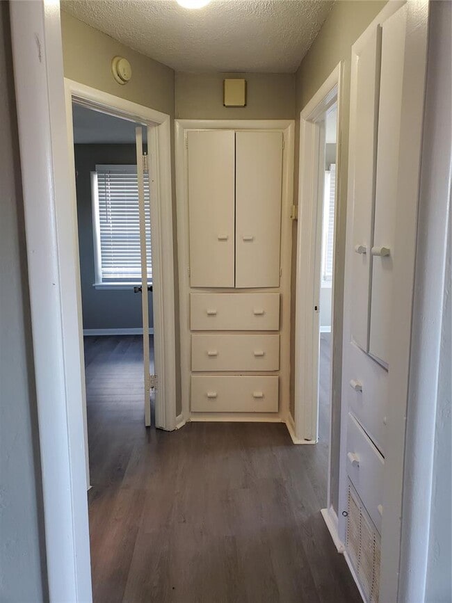 Foto del edificio - 1605 SE 60th St