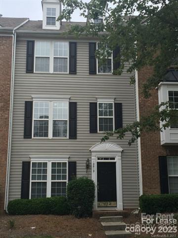 Primary Photo - 15615 Sir Charles Pl