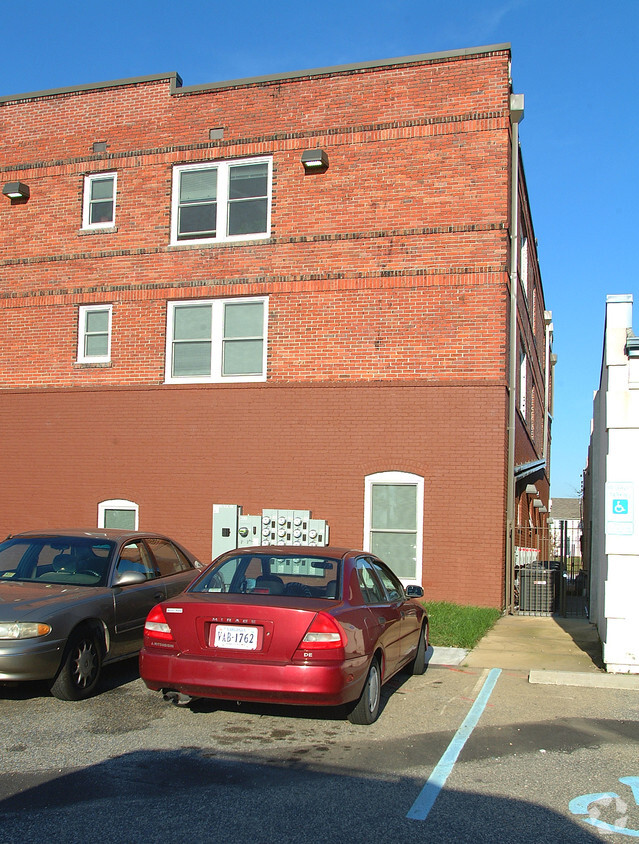 Building Photo - The Lofts at Jefferson