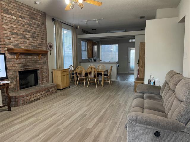 Foto del edificio - 2118 Stoneridge Dr