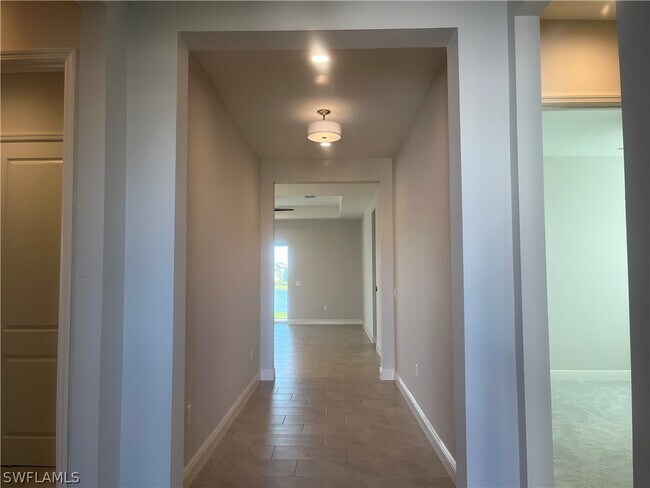 Foto del edificio - 4062 Aquila Pl