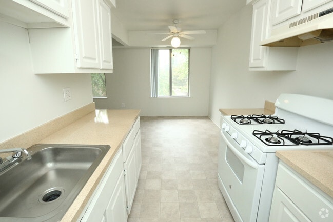 Interior Photo - Fox Lane Apartments