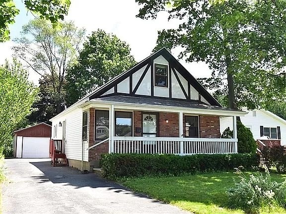 Primary Photo - 55 Castleford Rd