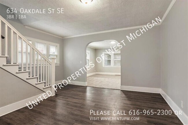 Foto del edificio - Available Now | 3 Bedroom, 1 Bathroom in t...
