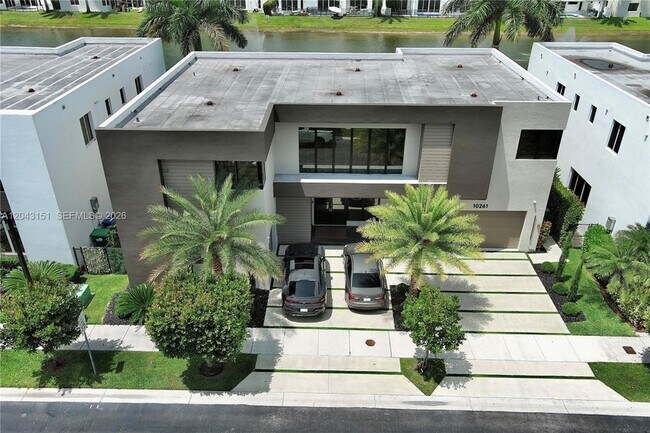 Foto del edificio - 10261 NW 74th Terrace