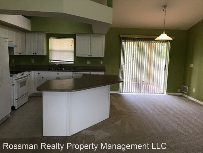 Foto del edificio - 3 br, 2 bath House - 300 NW 18th Ave