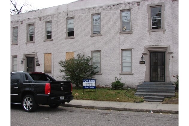 Building Photo - Beauregard Place