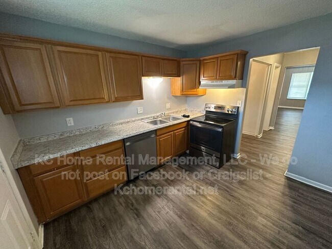 Foto del edificio - 9215 E 54th St