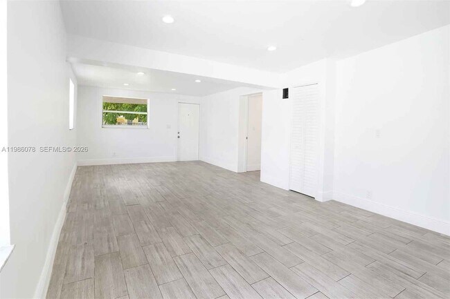 Foto del edificio - 14260 NW 22nd Pl