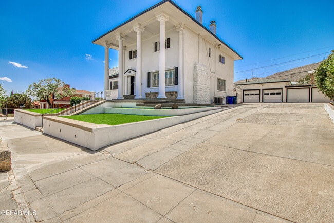 Foto del edificio - 1701 Elm St