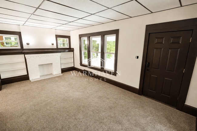 Building Photo - 1007 Delia Ave