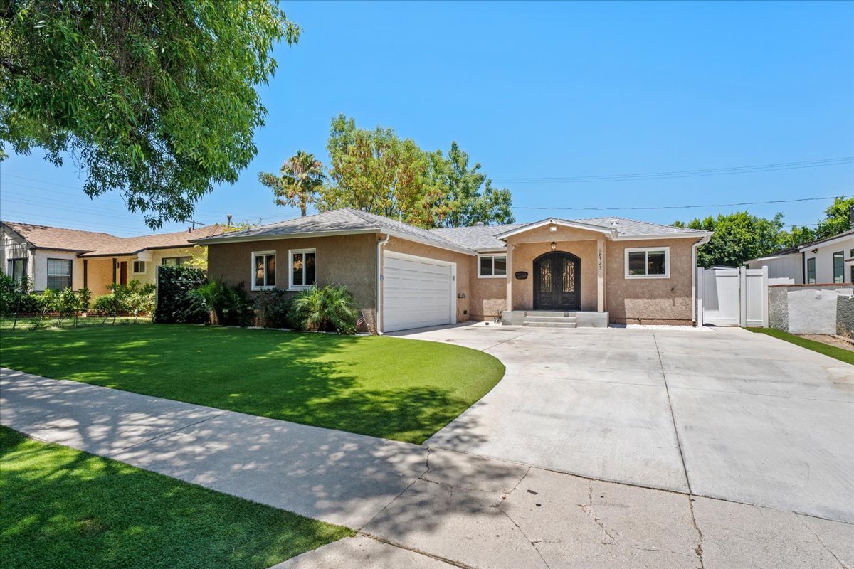 Foto principal - 18725 Martha St
