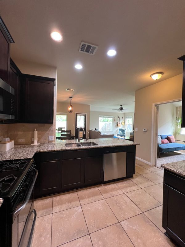 Building Photo - 11101 Bruneau Trail