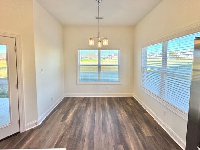 Foto del edificio - Now Leasing a Brand New 4-Bedroom 2.5 Bath Home. Available Now!