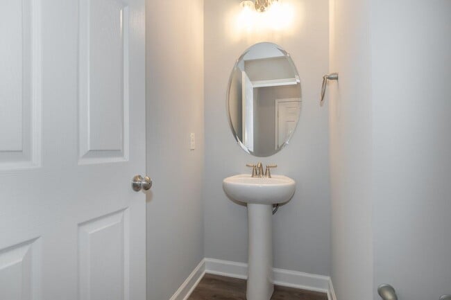 Building Photo - 504 Wheatley Dr