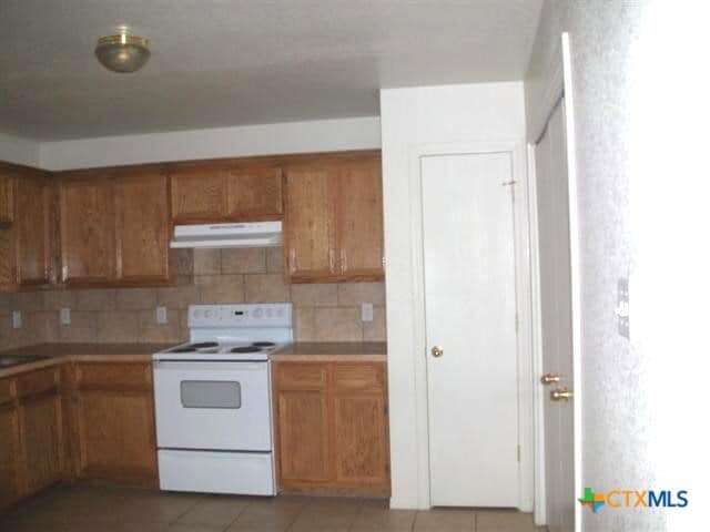 Building Photo - 509 Primrose Dr