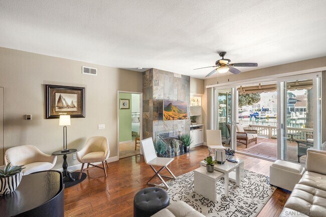 Foto del edificio - 69 Kingston Ct W