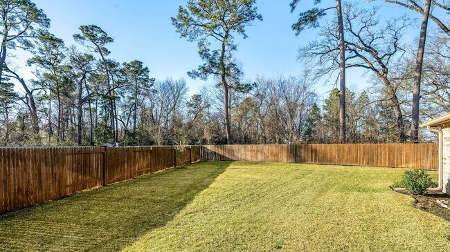 Foto del edificio - 24630 Charlton Green Ln