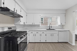 Building Photo - 108 Robble Ave Building Photo - 108 Robble Ave