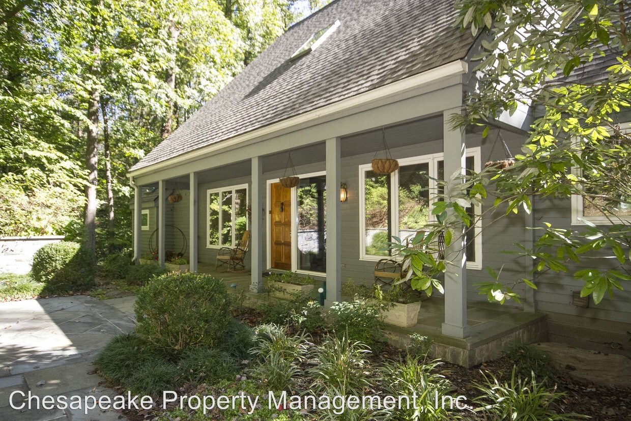 Foto principal - 1707 S Harbor Ln