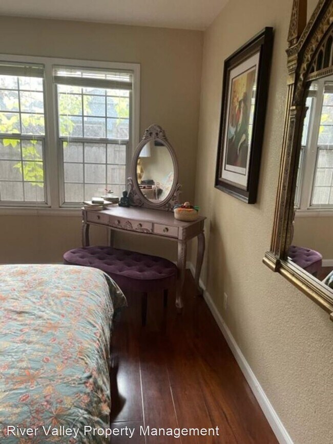 Building Photo - 2 br, 2 bath House - 43 45th Street