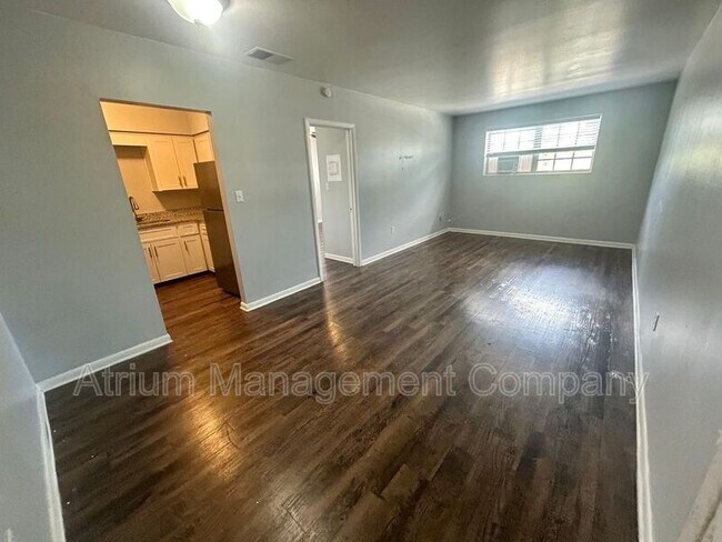 Building Photo - 608 S Lincoln Ave