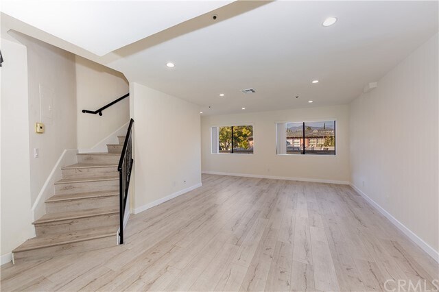 Foto del edificio - 115 W Cypress St