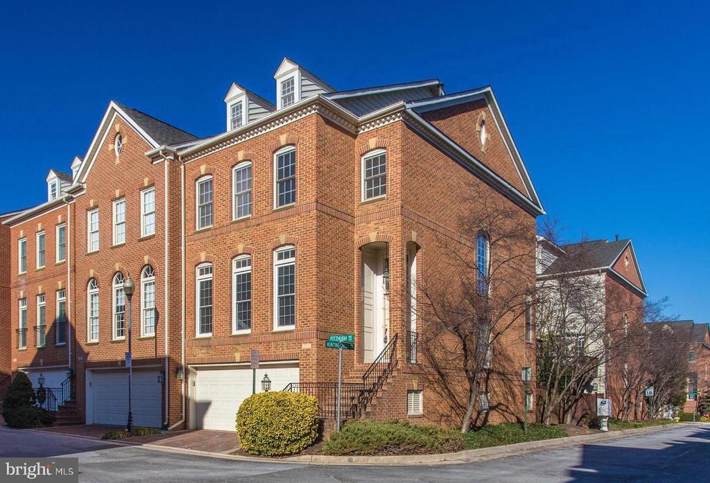 Foto principal - 701 Fitzhugh Way