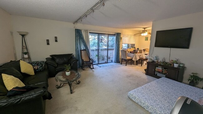 Building Photo - 952 Kiely Blvd