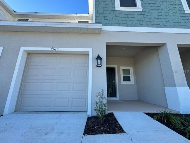 Building Photo - 7615 WATERSCAPE Dr