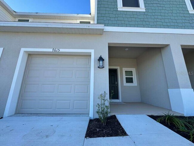 Foto del edificio - 7615 WATERSCAPE Dr