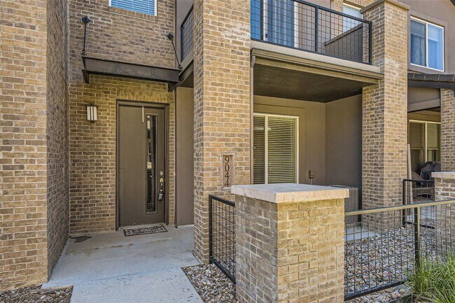 Building Photo - Beautiful Home in Caley Ponds Neighborhood!