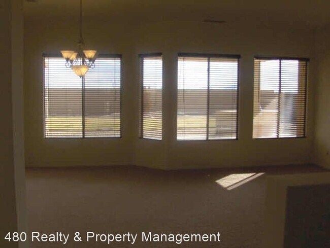 Foto del edificio - 4 br, 2 bath House - 10535 E Medina Ave