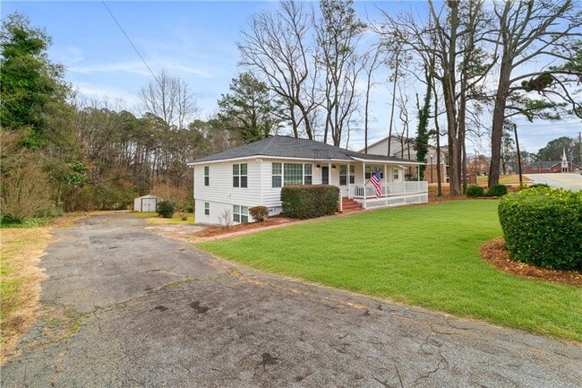 Building Photo - 2790 Sardis St