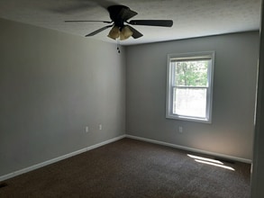 Building Photo - 103 Molloy Ct