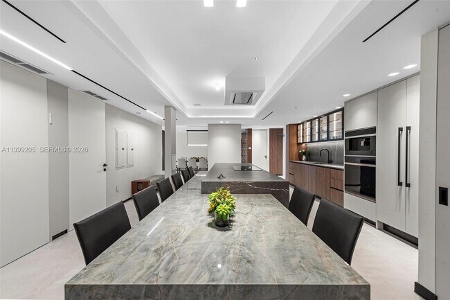 Foto del edificio - 400 Sunny Isles Blvd