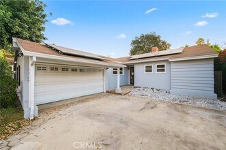 Building Photo - 6928 Vanscoy Ave