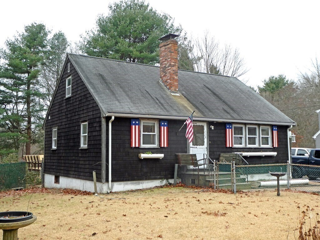 Primary Photo - 138 Elm St