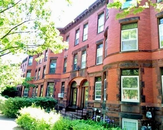 Foto del edificio - 1896 Beacon St