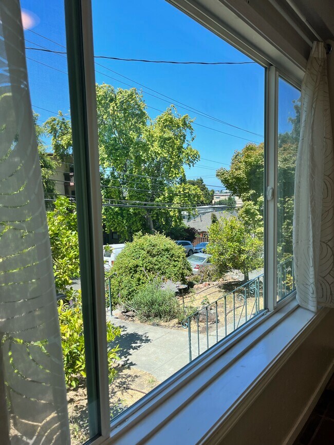 Foto del edificio - 270 Santa Rosa Ave
