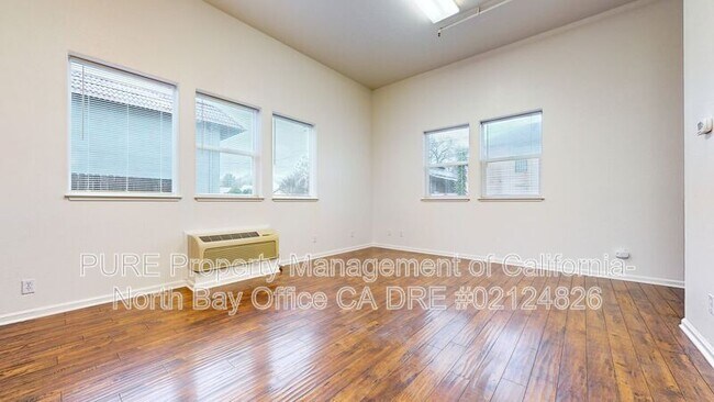 Building Photo - 154 Railroad Ave