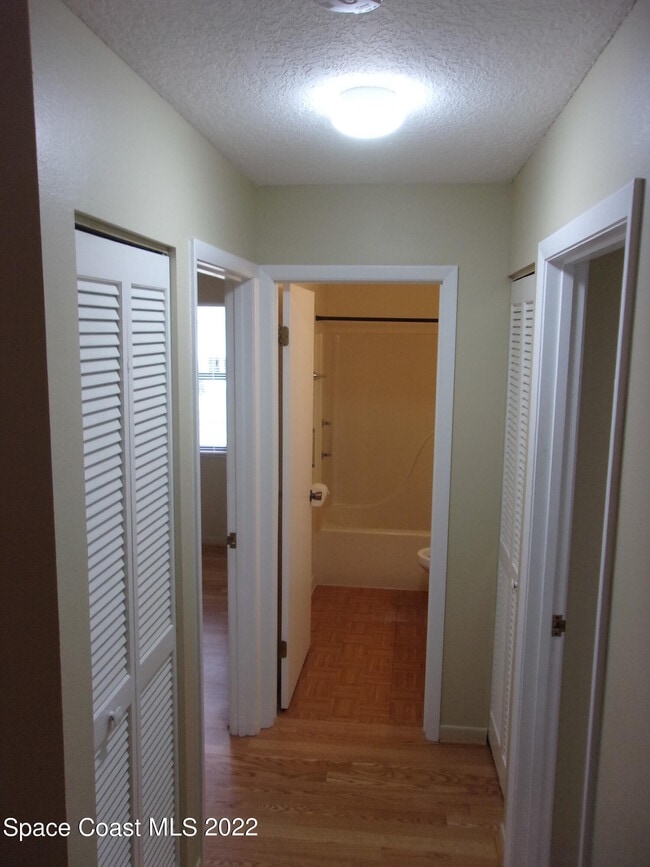 Building Photo - 3074 Sea Gate Cir