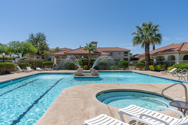 Piscina - Quail Ridge Apartments