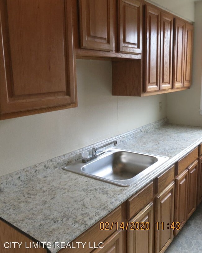 Building Photo - 3 br, 1 bath House - 1415 CALDER ST