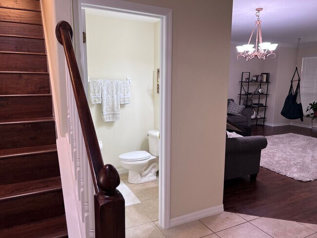 Foto del edificio - 3 Bedroom Townhome in Tampa