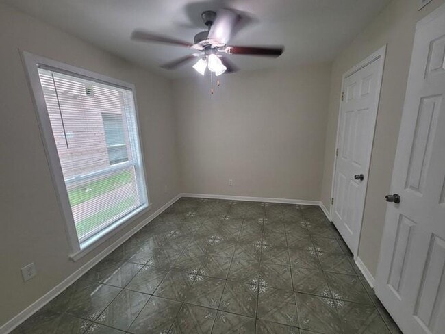 Foto del edificio - 215 Post Office #1001